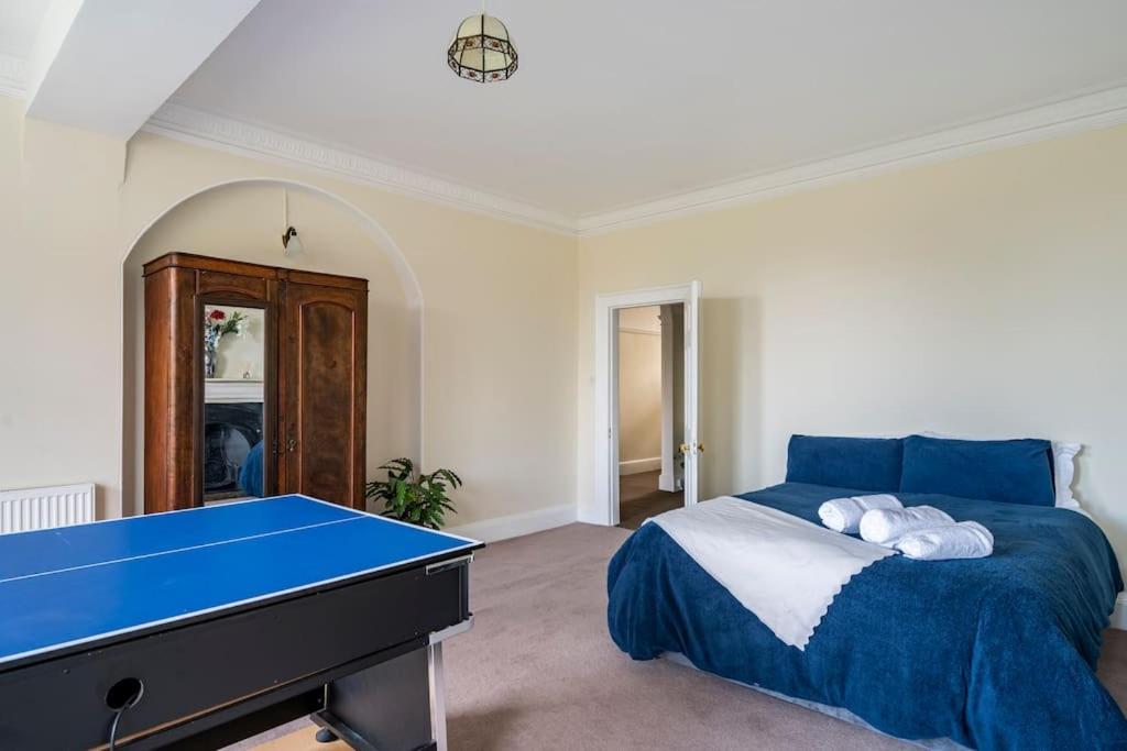 Perfect For Large Family & Friends, Free Parking, Games Villa Reading Ngoại thất bức ảnh